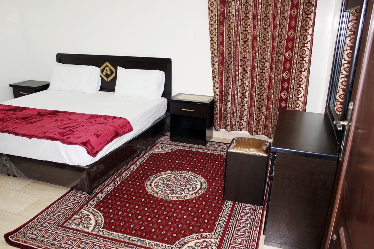 Al Eairy Apartments Alqaseem 3 버레이다 외부 사진